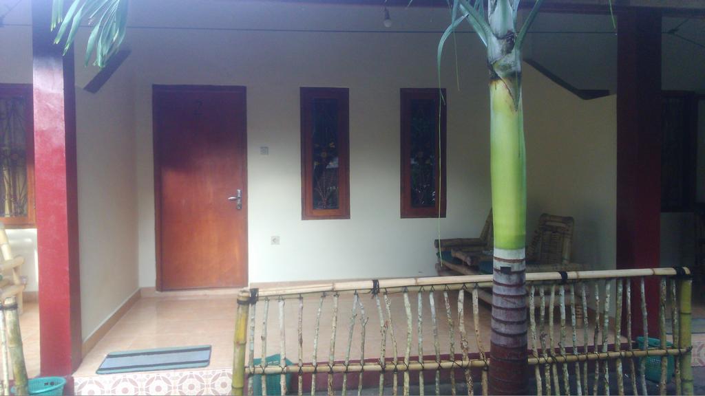 Together Homestay Kuta  Exterior foto